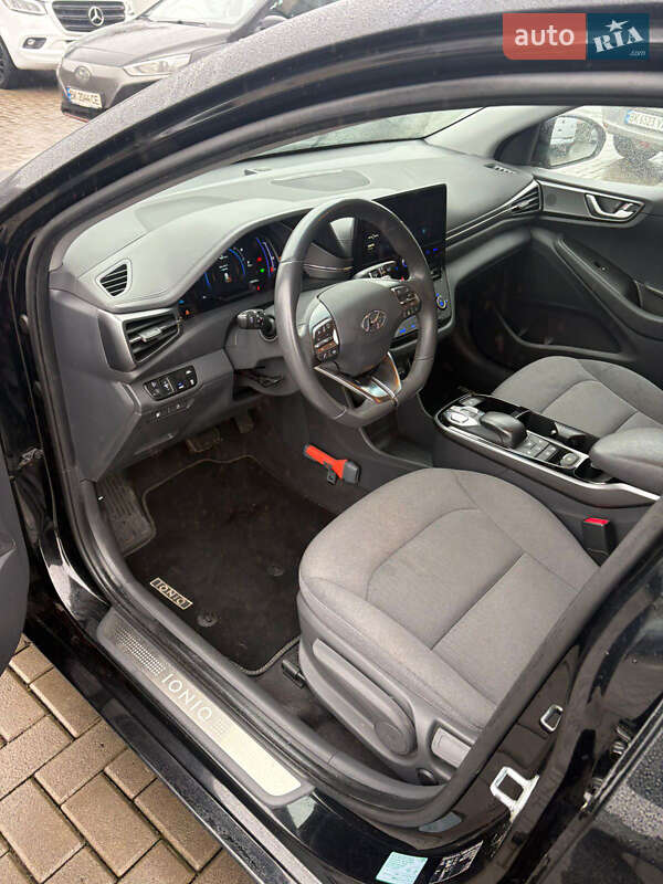 Лифтбек Hyundai Ioniq 2020 в Ровно фото 24 Лифтбек Hyundai Ioniq 2020 в Ровно