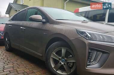 Лифтбек Hyundai Ioniq 2020 в Ровно