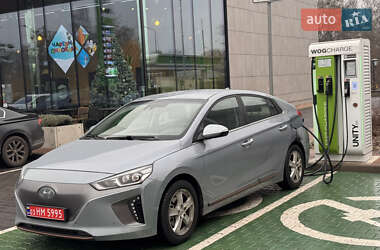 Хэтчбек Hyundai Ioniq 2017 в Киеве