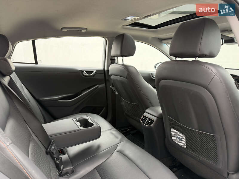 Хетчбек Hyundai Ioniq 2018 в Вінниці