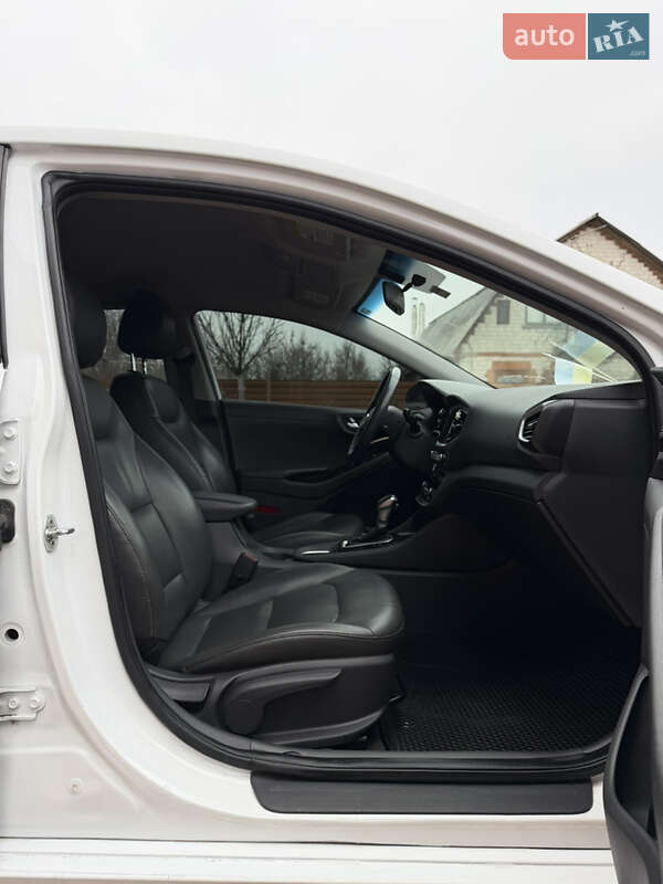 Хэтчбек Hyundai Ioniq 2017 в Чернигове