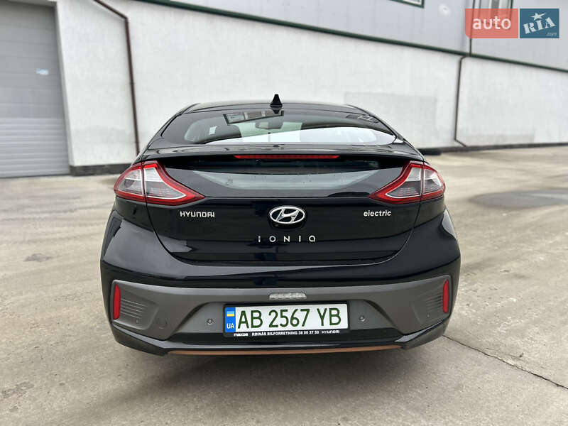 Хетчбек Hyundai Ioniq 2016 в Вінниці