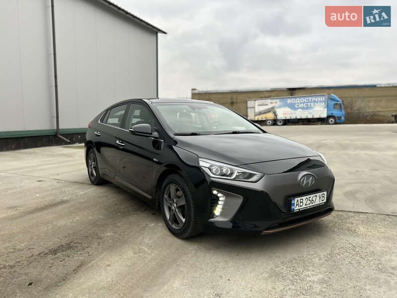 Хетчбек Hyundai Ioniq 2016 в Вінниці