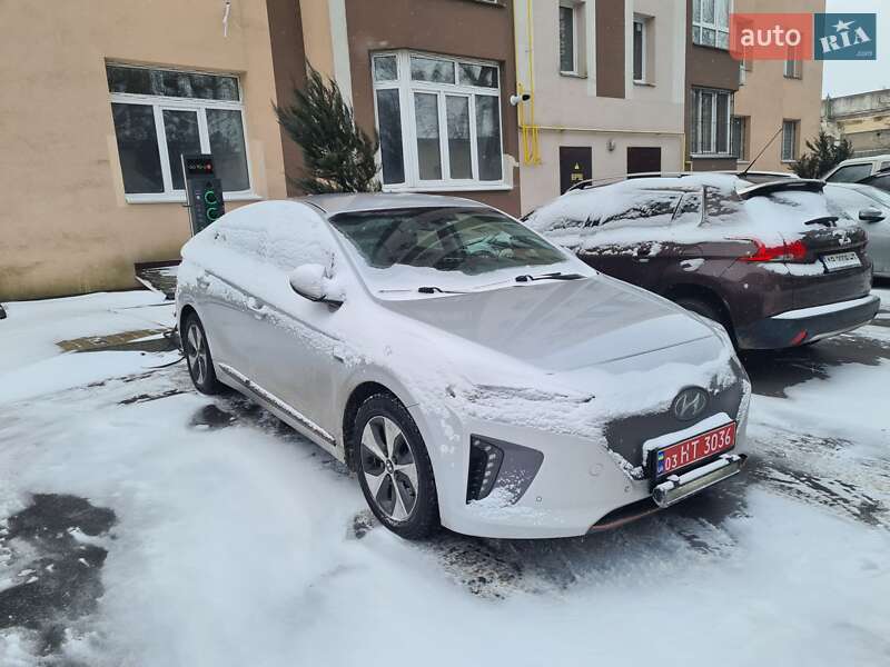 Хэтчбек Hyundai Ioniq 2017 в Виннице