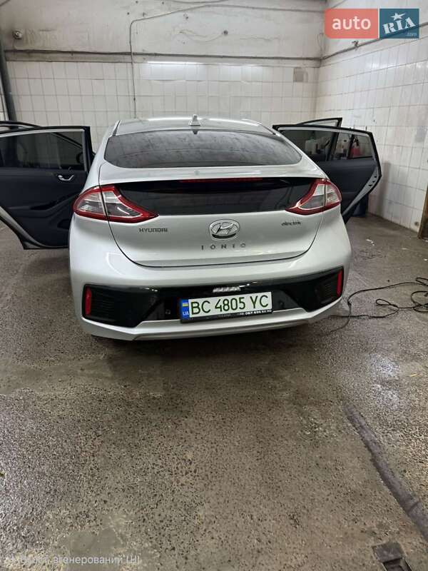 Хетчбек Hyundai Ioniq 2018 в Львові