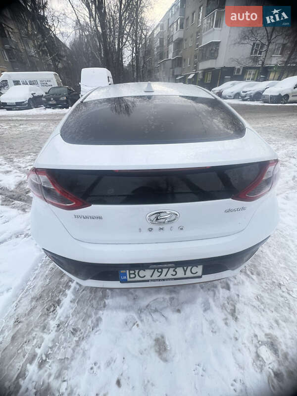 Хетчбек Hyundai Ioniq 2018 в Львові