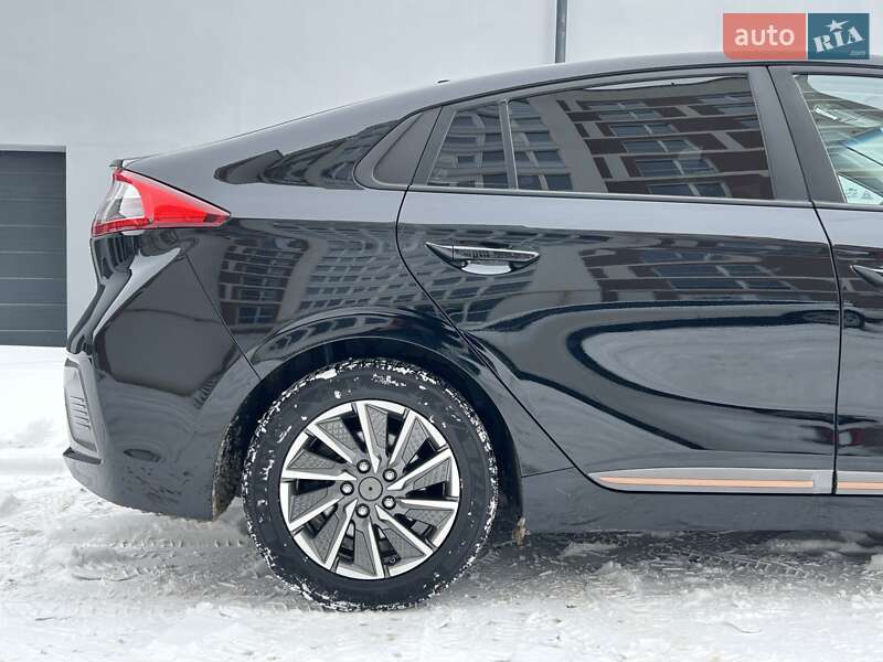 Хетчбек Hyundai Ioniq 2017 в Тернополі