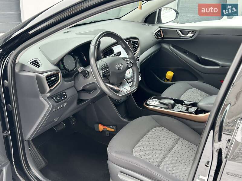 Хетчбек Hyundai Ioniq 2017 в Тернополі