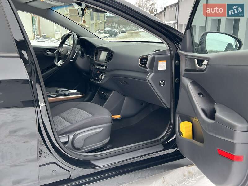 Хетчбек Hyundai Ioniq 2017 в Тернополі