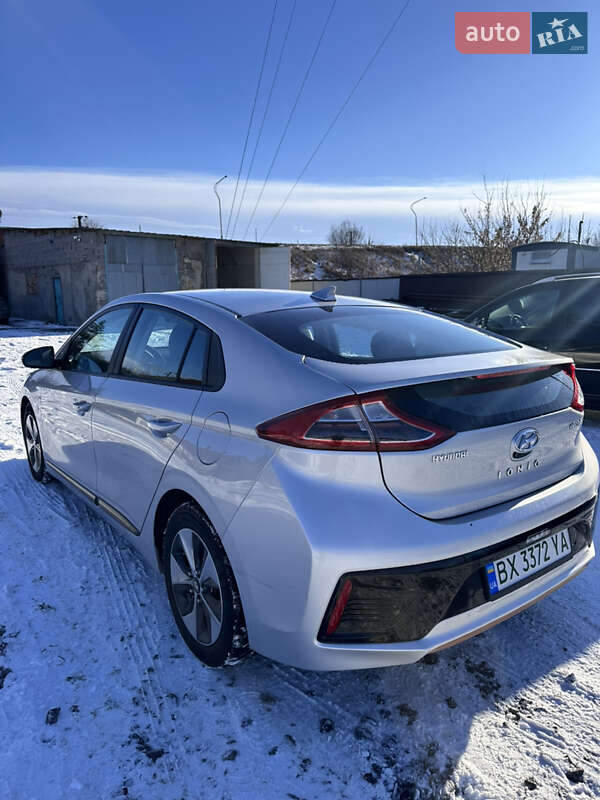 Хэтчбек Hyundai Ioniq 2018 в Староконстантинове фото 5 Хэтчбек Hyundai Ioniq 2018 в Староконстантинове