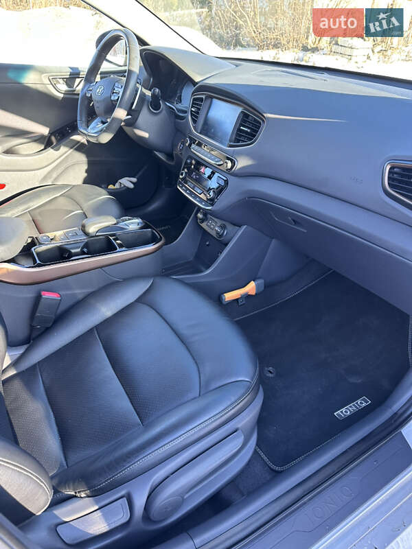 Хэтчбек Hyundai Ioniq 2018 в Староконстантинове фото 11 Хэтчбек Hyundai Ioniq 2018 в Староконстантинове
