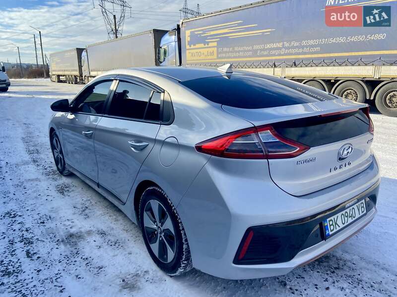 Хэтчбек Hyundai Ioniq 2018 в Ровно фото 6 Хэтчбек Hyundai Ioniq 2018 в Ровно
