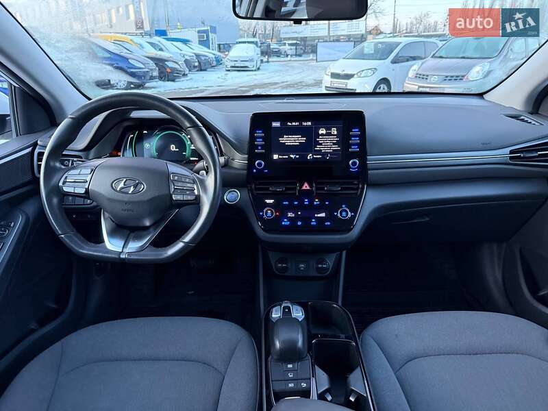 Ліфтбек Hyundai Ioniq 2021 в Києві