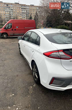 Хэтчбек Hyundai Ioniq 2016 в Кривом Роге
