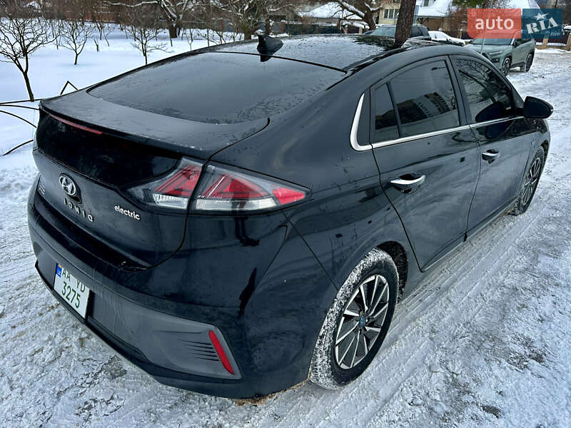 Лифтбек Hyundai Ioniq 2020 в Киеве