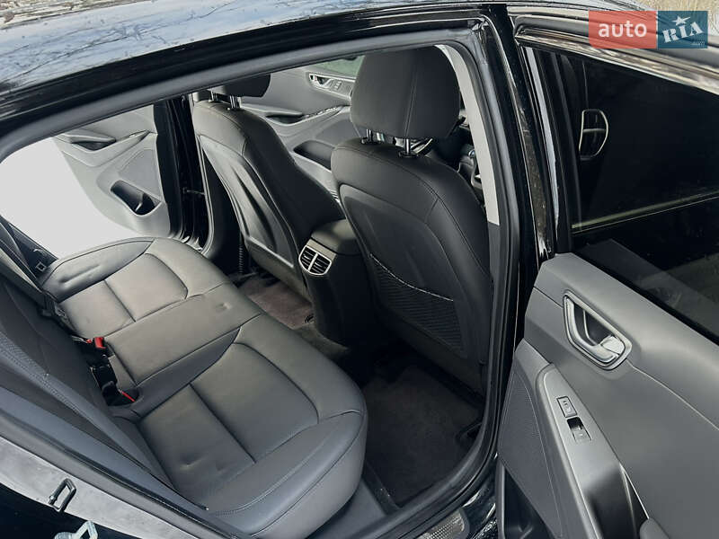 Лифтбек Hyundai Ioniq 2020 в Киеве