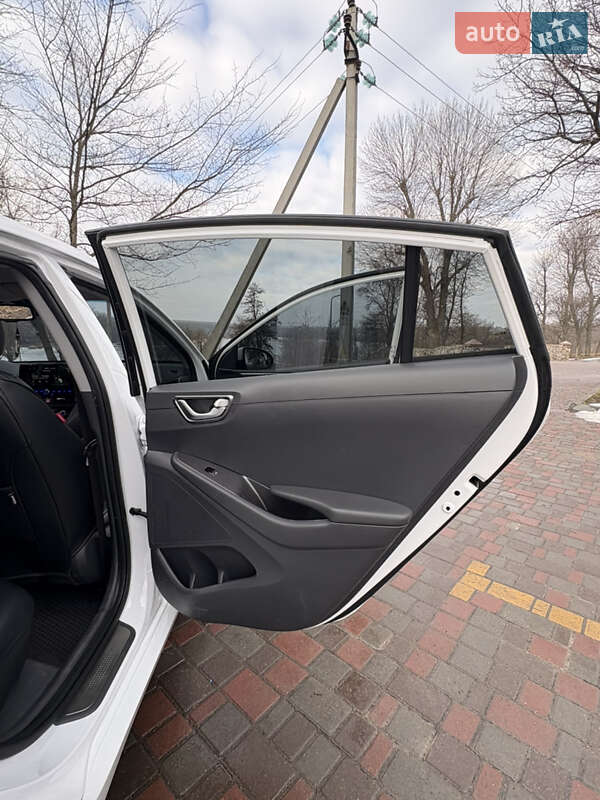 Лифтбек Hyundai Ioniq 2020 в Кропивницком