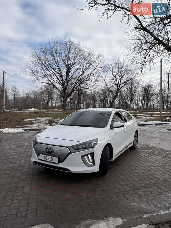 Лифтбек Hyundai Ioniq 2020 в Кропивницком