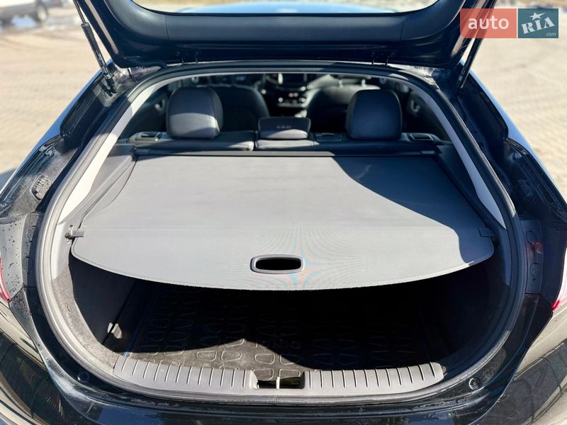 Хэтчбек Hyundai Ioniq 2017 в Бродах