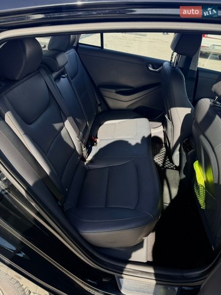 Хэтчбек Hyundai Ioniq 2017 в Бродах