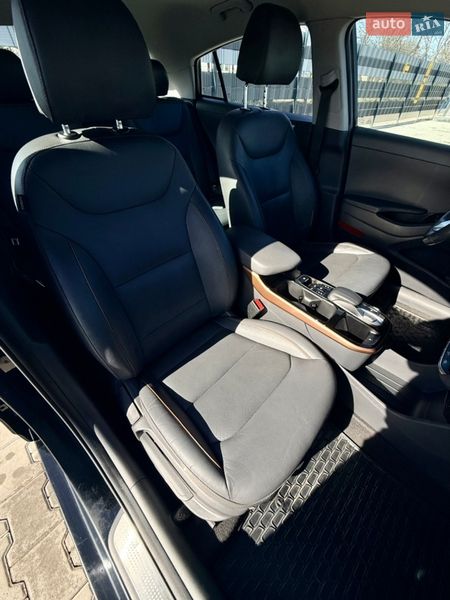 Хэтчбек Hyundai Ioniq 2017 в Бродах