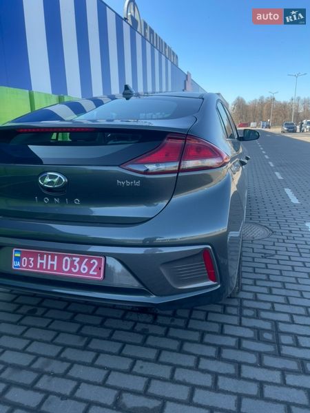 Лифтбек Hyundai Ioniq 2021 в Киеве