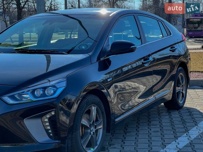 Хэтчбек Hyundai Ioniq 2017 в Кременчуге