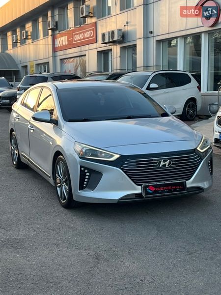 Хэтчбек Hyundai Ioniq 2018 в Одессе