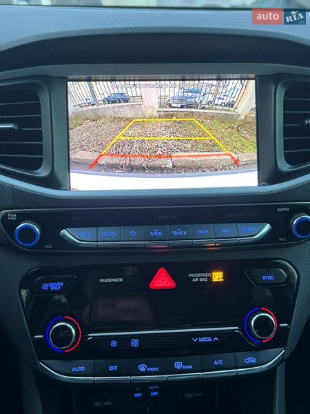 Хэтчбек Hyundai Ioniq 2018 в Одессе