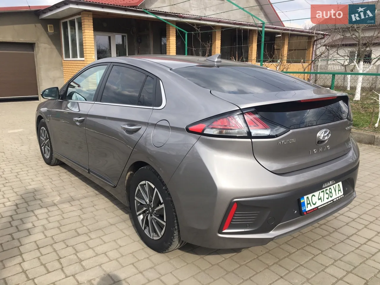 2020 Hyundai IONIQ - мініатюра 32