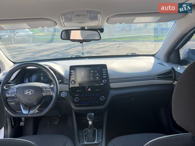 Лифтбек Hyundai Ioniq 2019 в Одессе