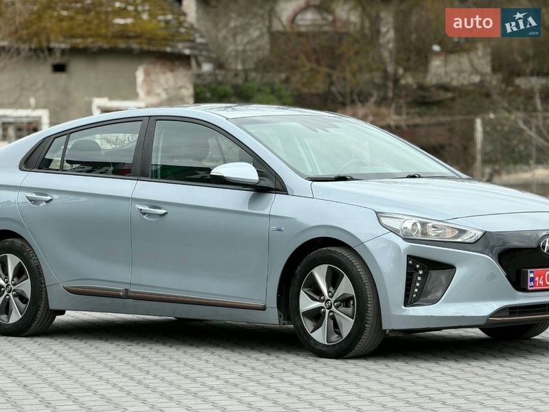 Хэтчбек Hyundai Ioniq 2018 в Тернополе