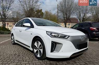 Хетчбек Hyundai Ioniq 2018 в Сарнах