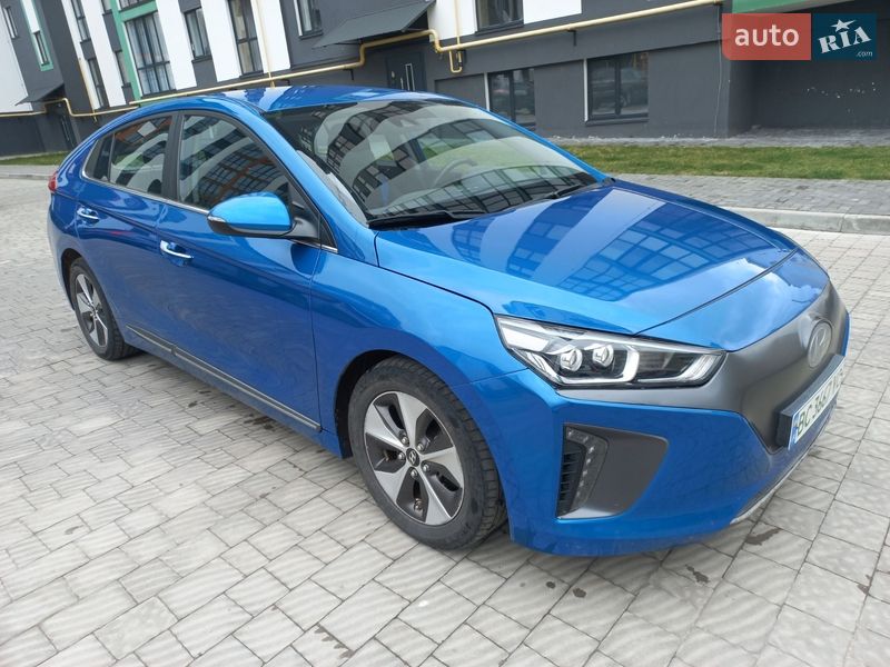 Хэтчбек Hyundai Ioniq 2017 в Шептицькому