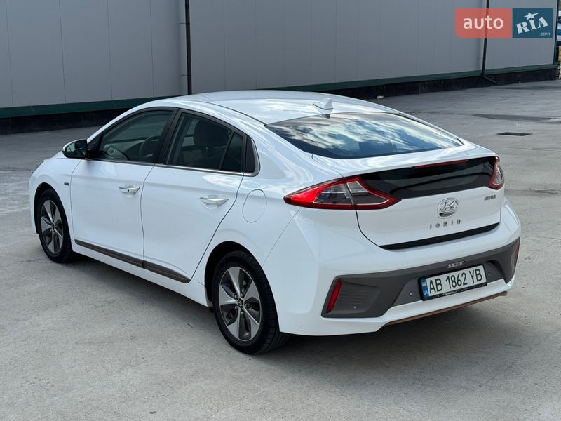 Хэтчбек Hyundai Ioniq 2017 в Виннице фото 10 Хэтчбек Hyundai Ioniq 2017 в Виннице