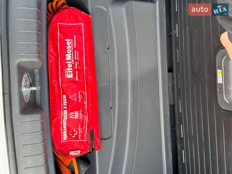 Хэтчбек Hyundai Ioniq 2017 в Виннице фото 26 Хэтчбек Hyundai Ioniq 2017 в Виннице