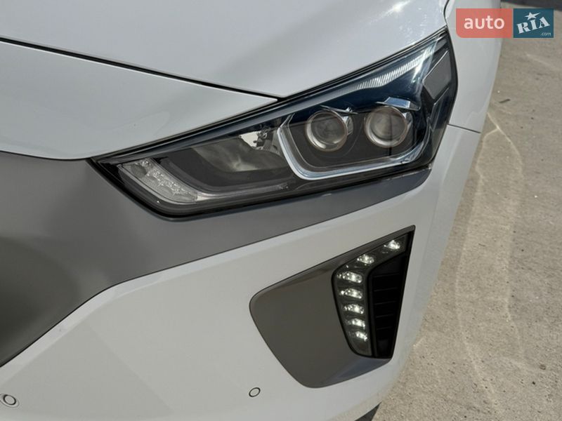 Хэтчбек Hyundai Ioniq 2017 в Виннице фото 51 Хэтчбек Hyundai Ioniq 2017 в Виннице