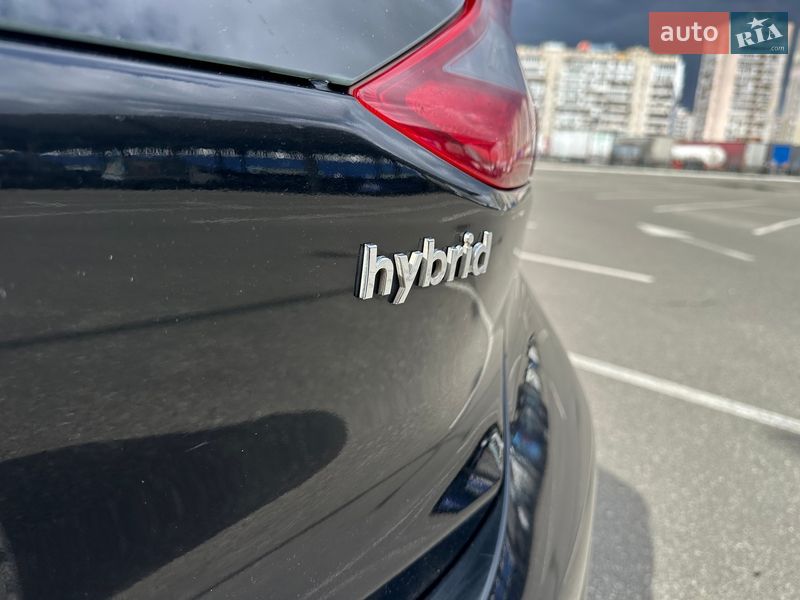 Хэтчбек Hyundai Ioniq 2017 в Киеве