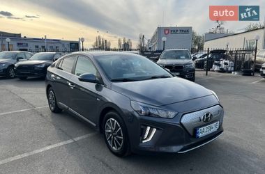 Лифтбек Hyundai Ioniq 2019 в Киеве