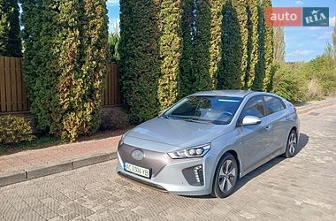 Хетчбек Hyundai Ioniq 2016 в Луцьку
