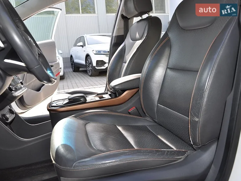 Hyundai Ioniq 2018 VIN KMHC851HFJU037787 фото оголошення 24 з 70