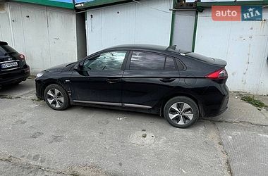 Хэтчбек Hyundai Ioniq 2017 в Львове