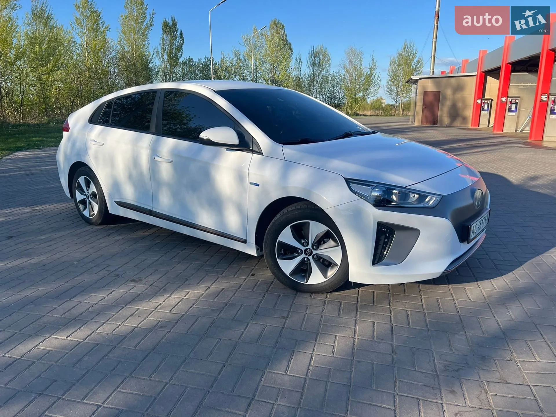 2017 Hyundai IONIQ - мініатюра 10