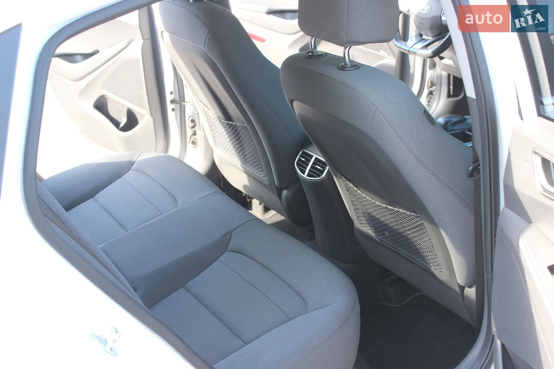 2020 Hyundai IONIQ - мініатюра 31