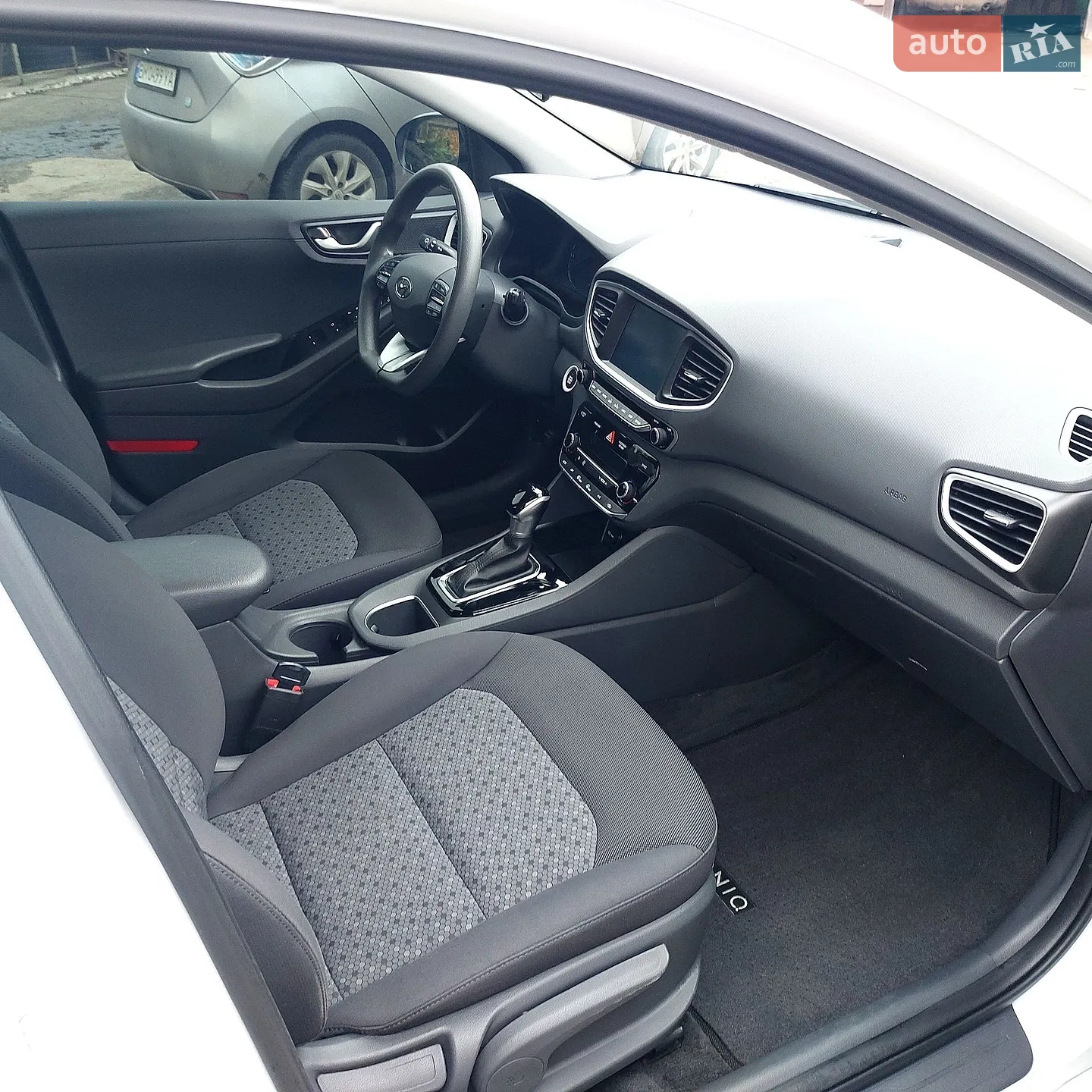 2018 Hyundai IONIQ - мініатюра 16