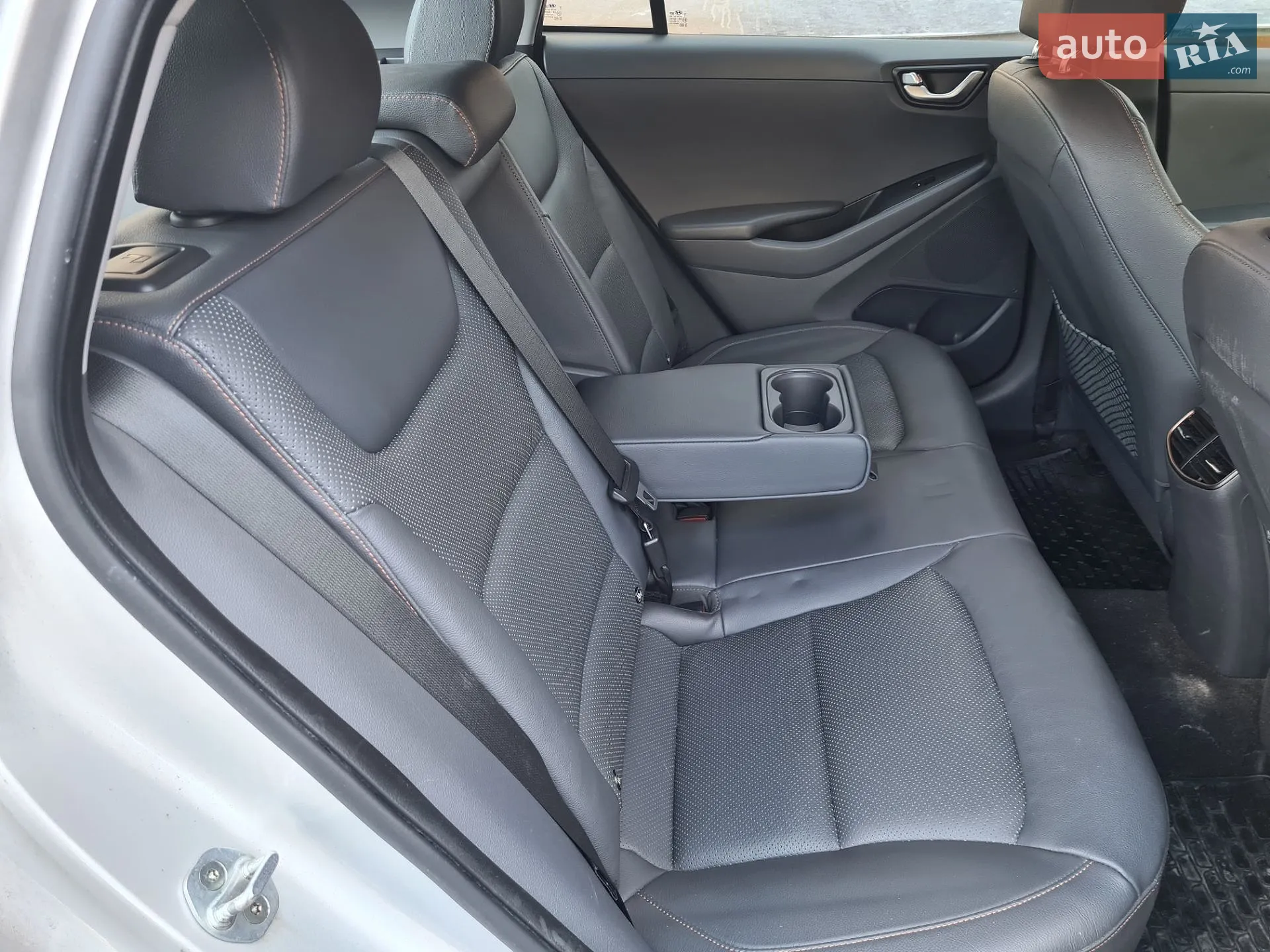 2017 Hyundai IONIQ - мініатюра 18
