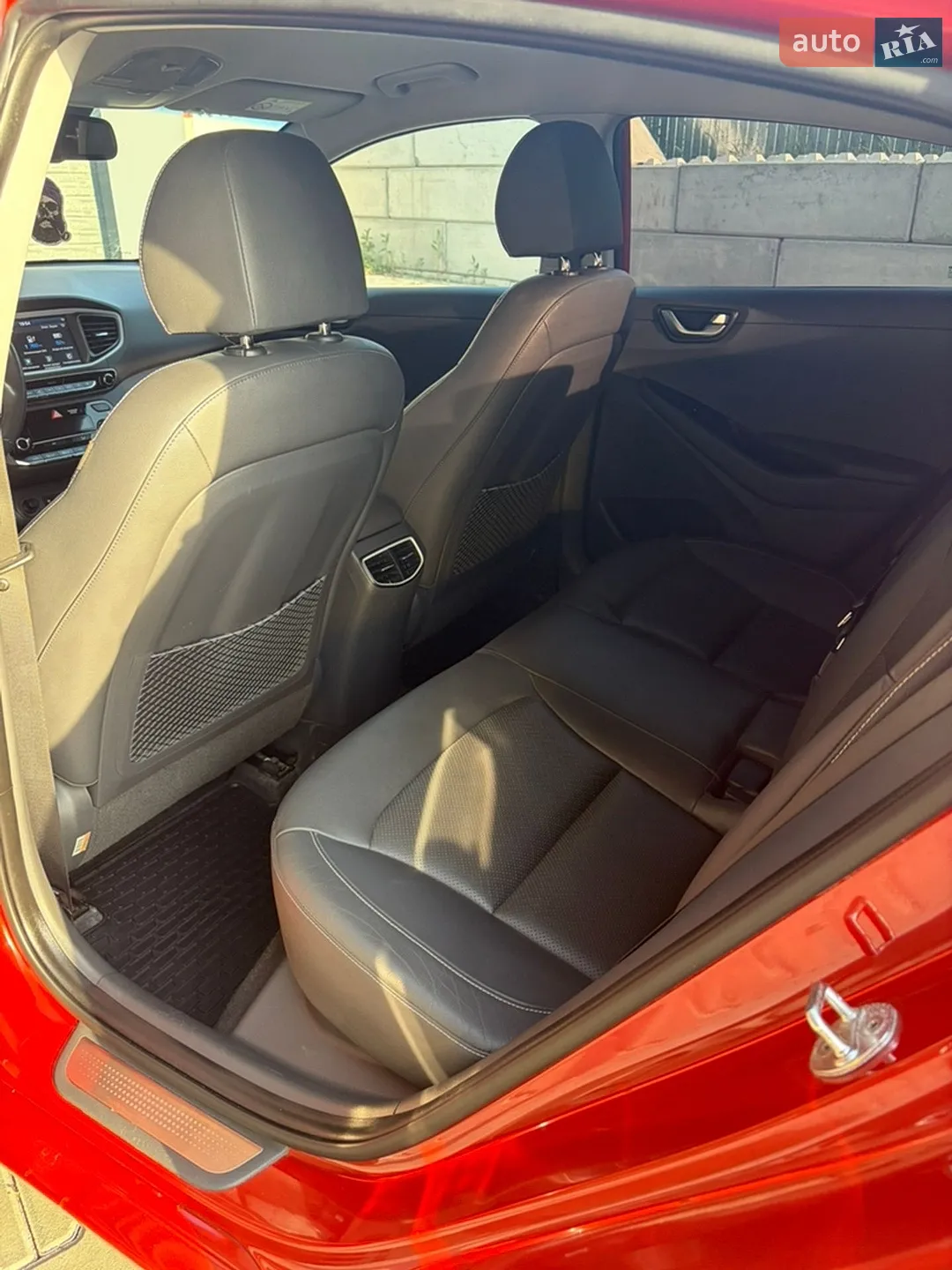 2016 Hyundai IONIQ - мініатюра 19