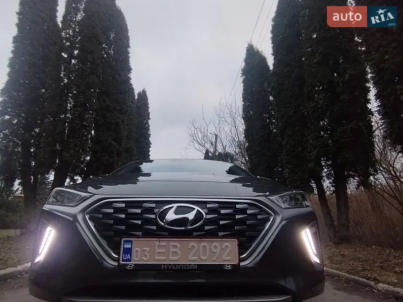 Hyundai Ioniq 2021