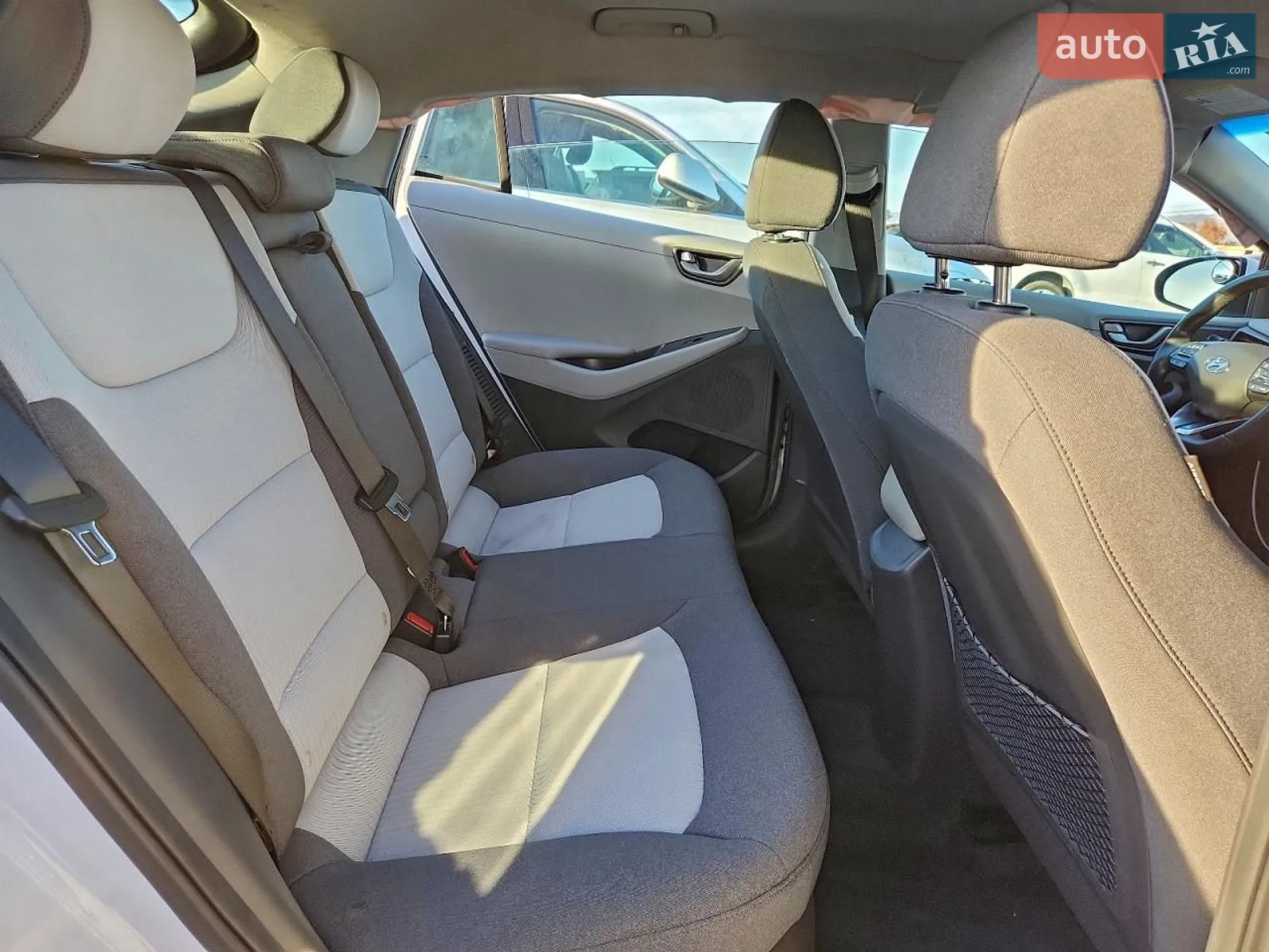 2020 Hyundai IONIQ - мініатюра 8