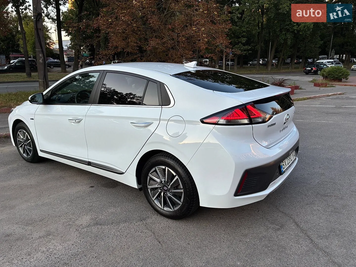2020 Hyundai IONIQ - мініатюра 5
